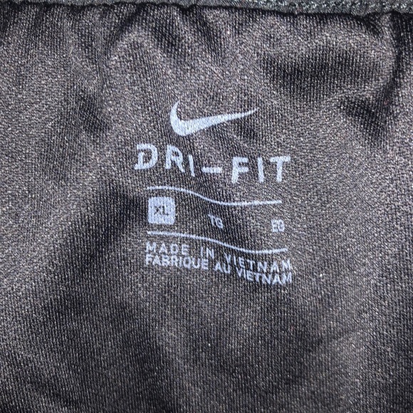 Black Nike Shorts. Size XL - Picture 3 of 4